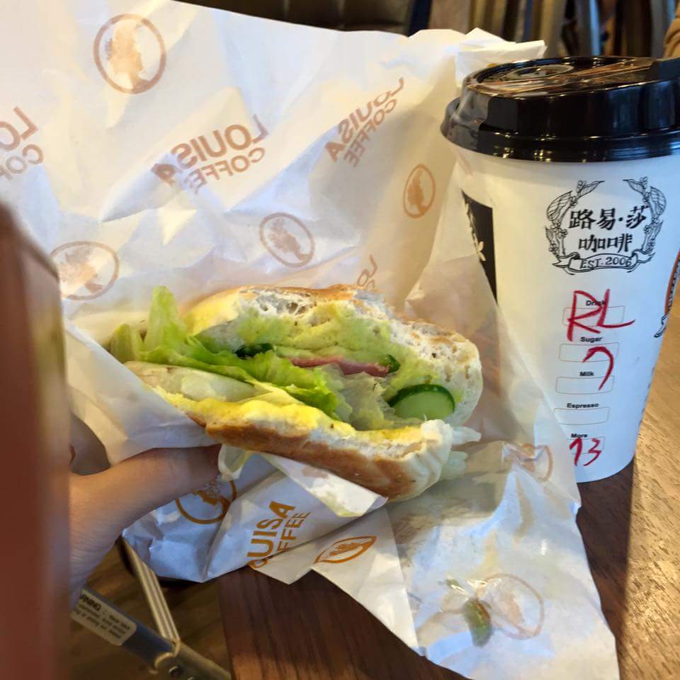 圖片來源：何咖咖／爆料公社