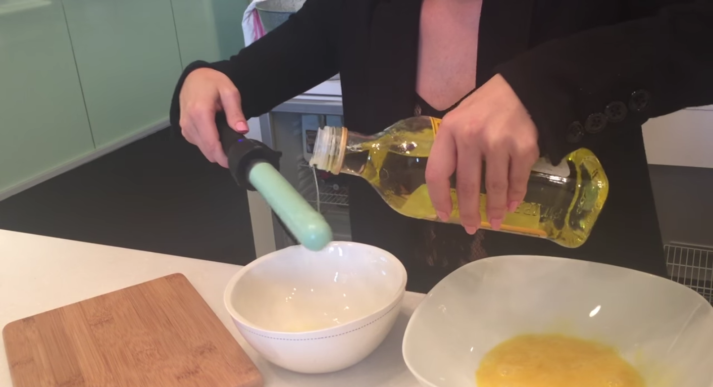 圖片來源：Cosmopolitan/YouTube