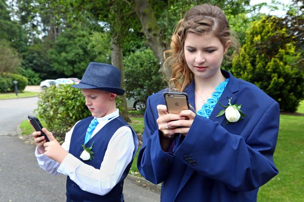 圖片來源：鏡報