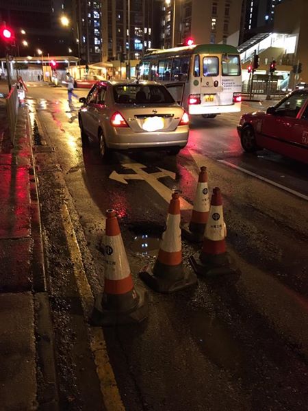 圖片來源:Kin Hang/小心駕駛(討論別人駕駛態度)