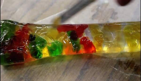 圖片來源:Peter Brown/youtube