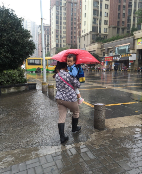 圖片來源：叫我阿阿阿阿婷／微博