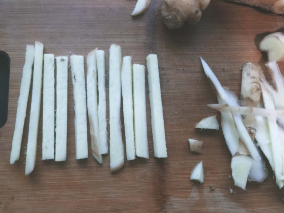 圖片來源:四郎的黑暗料理/微博