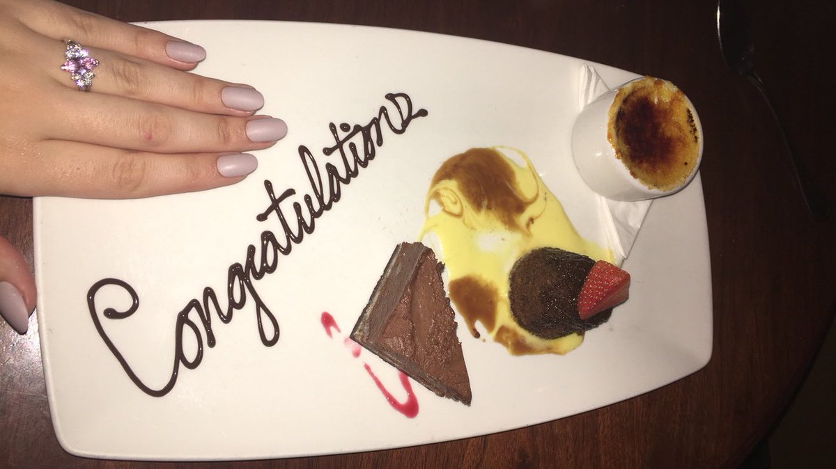 圖片來源:bathemeinnudes/twitter