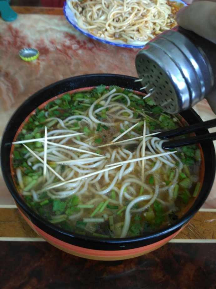 圖片來源：LatteKuroba／微博